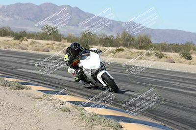 media/Dec-04-2025-Racers Edge (Thu) [[5ebc9f124d]]/3-B Group/3-Session 2 (Turn 7 Inside)/